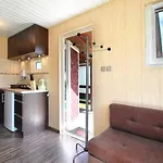 Osrodek Niebianska Plaza Casa de Férias